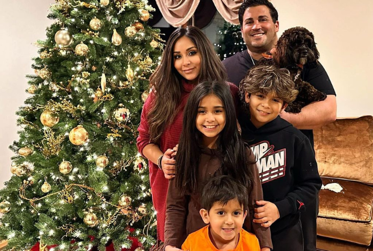 snooki | Instagram | Snooki, with kids Lorenzo, Giovanna, and Angelo, with husband Jionni LaValle.